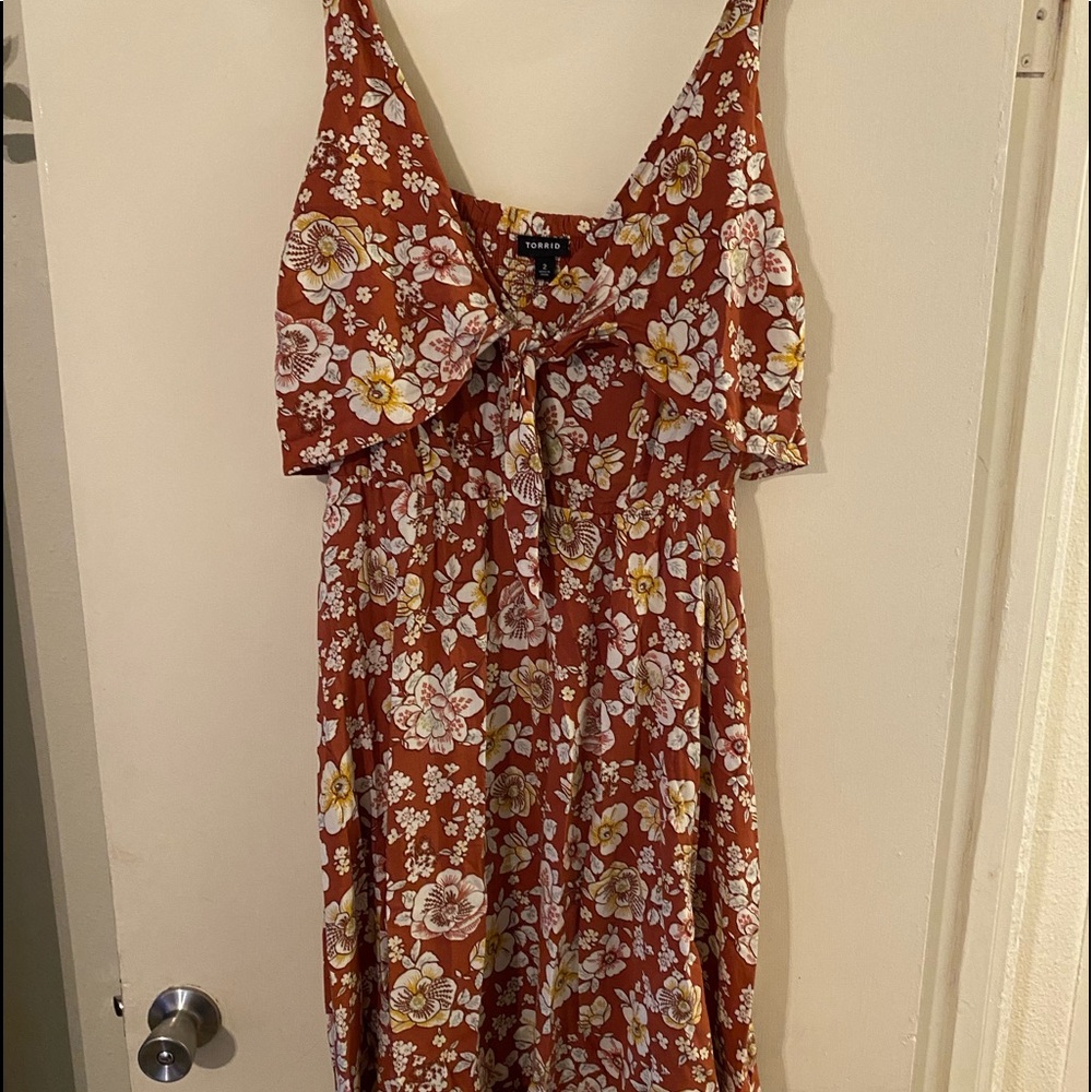 Rustic mid-length Summer dress